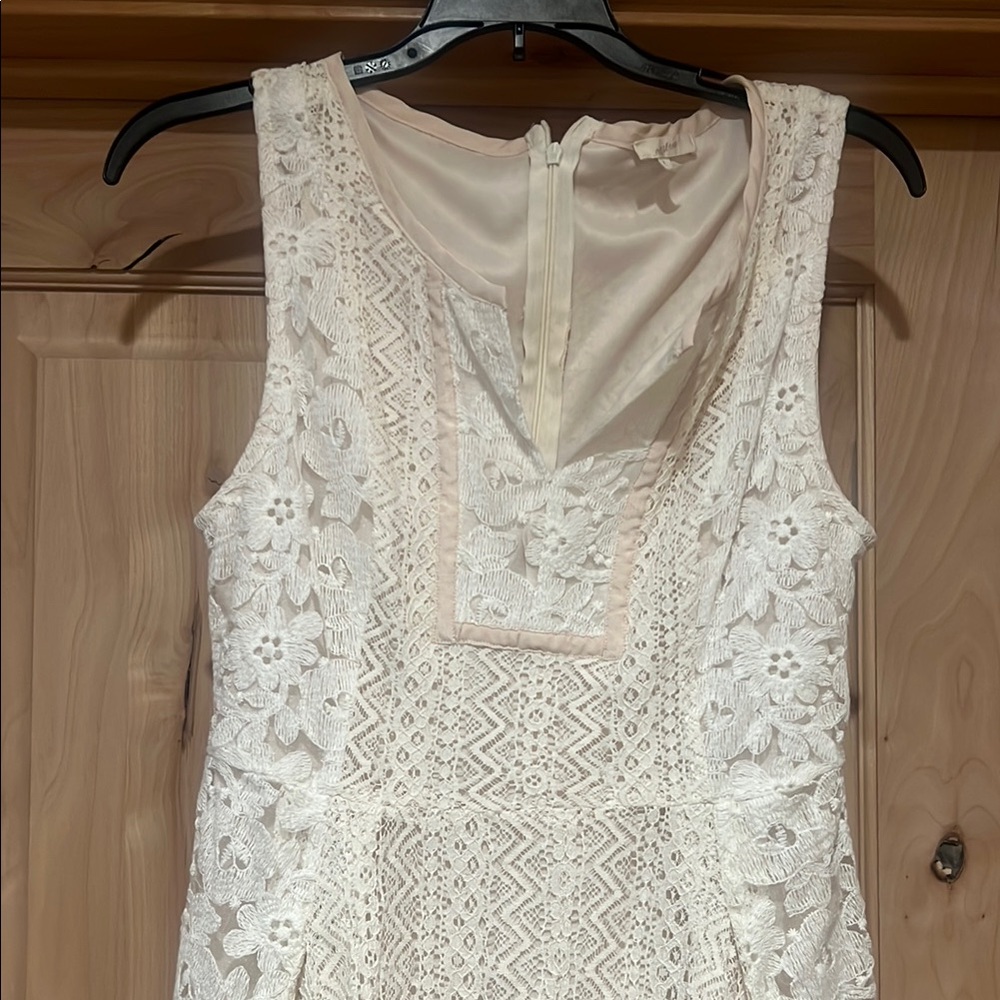 Mystery Lace Sleeveless Dress - Cream SZ large - Picture 3 of 7